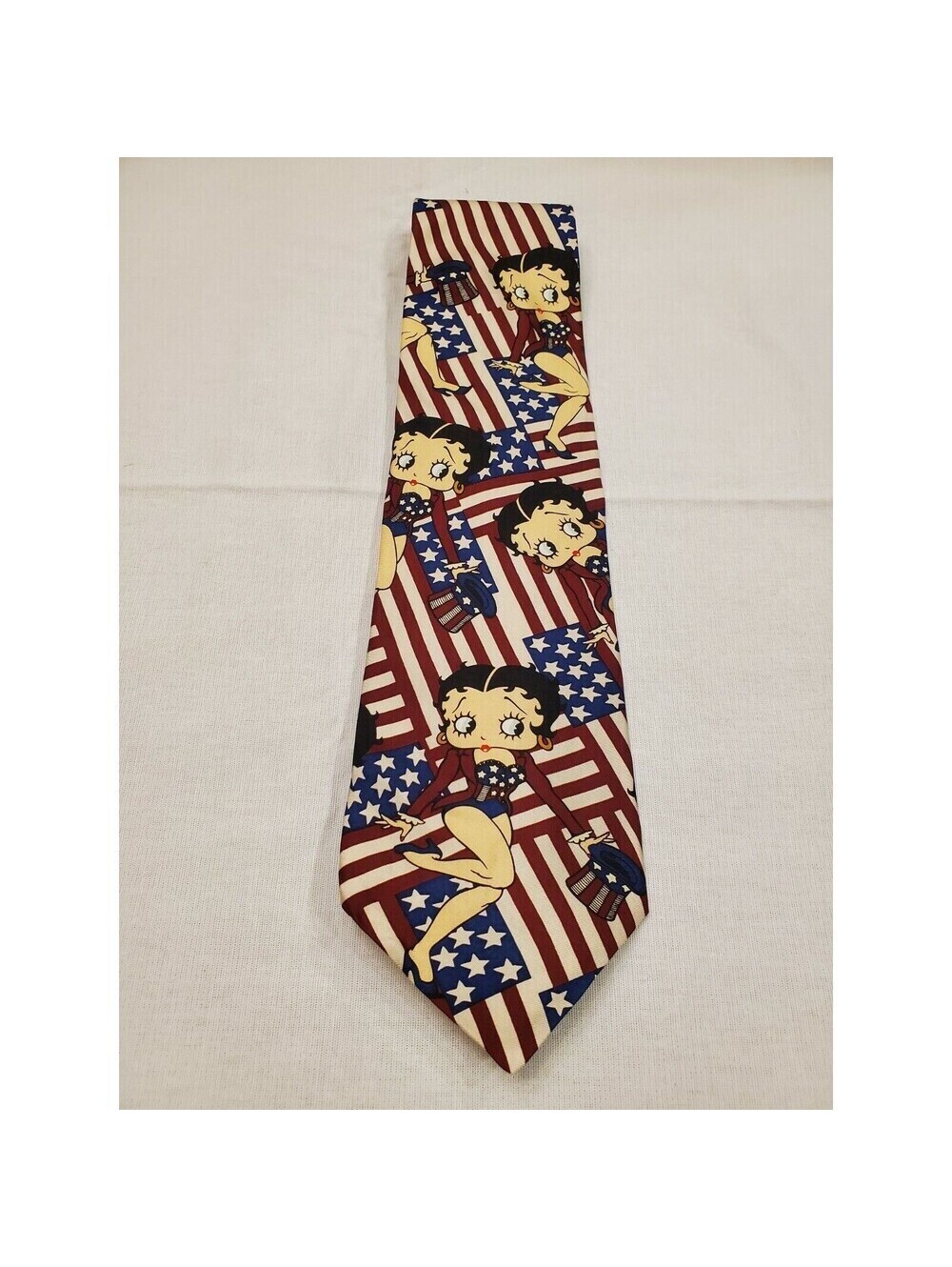 Vintage New w/out Tags 1998 Ralph Marlin Betty Boop American Flag Collage Tie